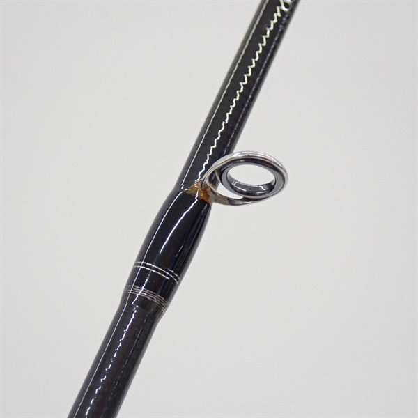 １７サーフトライブＳＴＨＳ－１０６２Ｍ